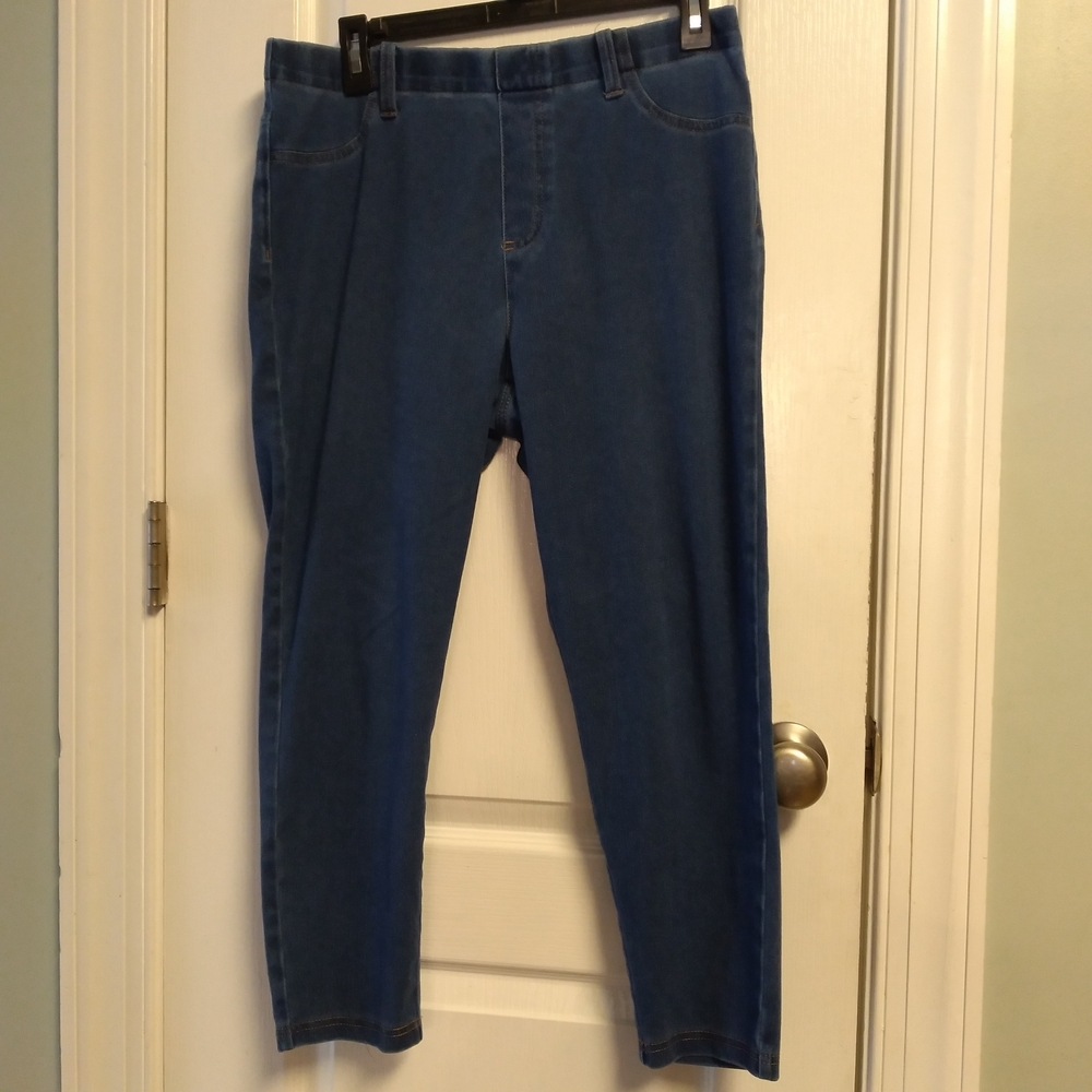 Classic Blue Women's Pull on Jeans Lot Of 2 Dark Wash Skinny Casual